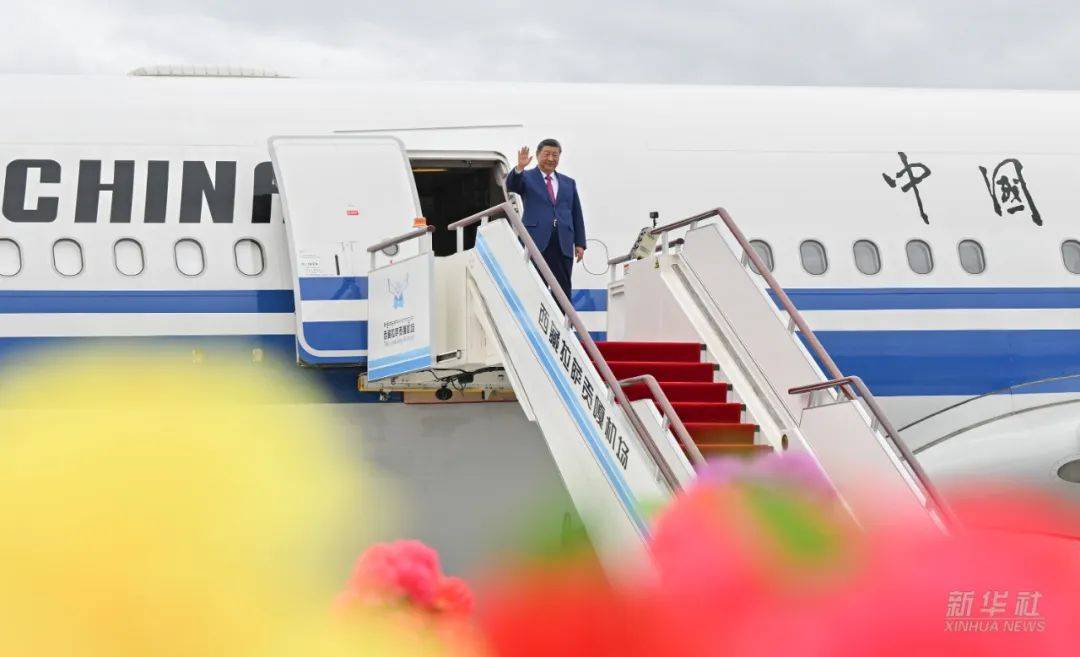 皇冠信用网会员开户_习近平率中央代表团抵达拉萨出席西藏自治区成立60周年庆祝活动