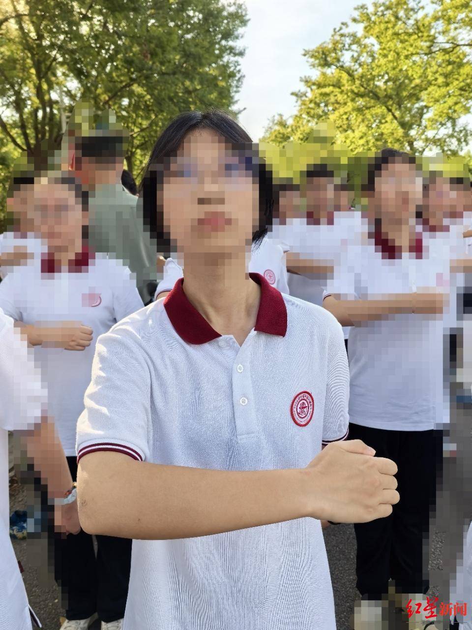 如何申请到皇冠信用网
_高一女生军训第三天倒地后死亡如何申请到皇冠信用网
,家属:她以前在篮球队,体质不差