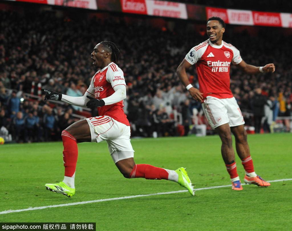 皇冠信用盘哪里申请_观战台：阿森纳拜仁巅峰对决+切尔西碰巴萨 巴黎再战热刺