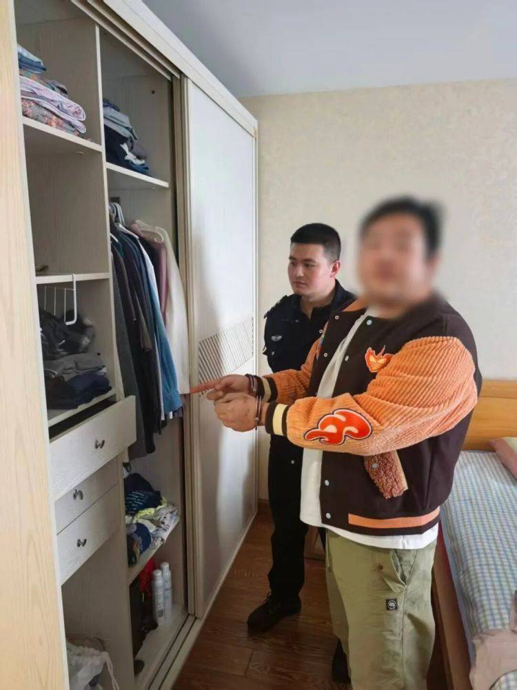 皇冠信用网哪里申请_家中被盗皇冠信用网哪里申请,报警后“好友”全程陪同,忙前忙后!反转来了……